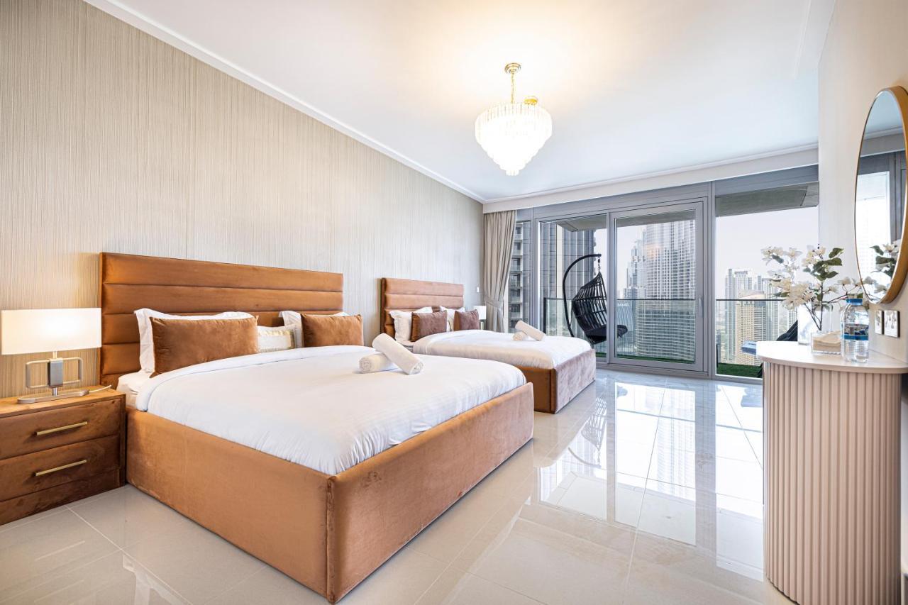 Magnificent Homes, Stunning Burj Khalifa And Fountain View Дубай Екстериор снимка